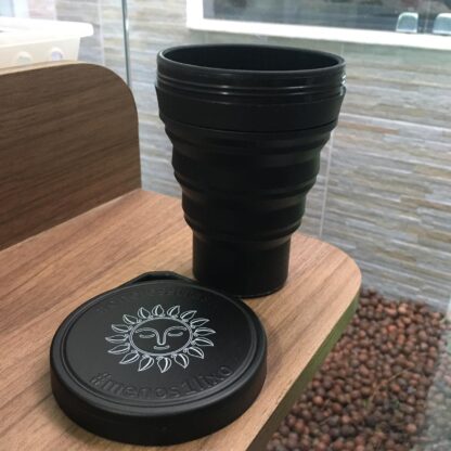 Copo Retrátil de Silicone Menos 1 Lixo (JABUTICABA) (preto) - tampa com logomarca SOL (BR)